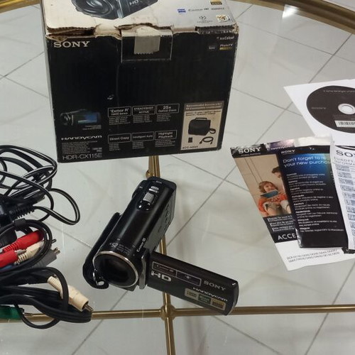 Sony Handycam HDR-CX115E Full HD camcorder with original charger and accessories