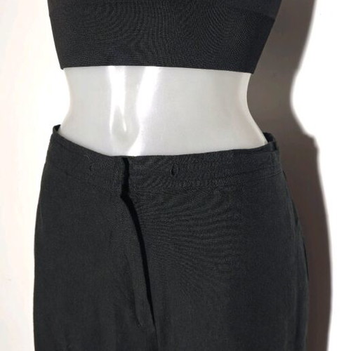 Black bermuda shorts in wide straight line like new, size S/M