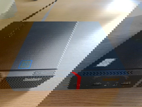  Lenovo Thinkcentre m700 i5.8.250ssd.wifi