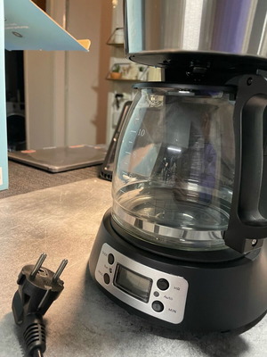 Electronic coffee maker new with clock