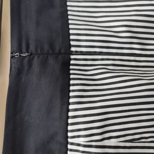 Kanellis skirt black-white striped like new, size M