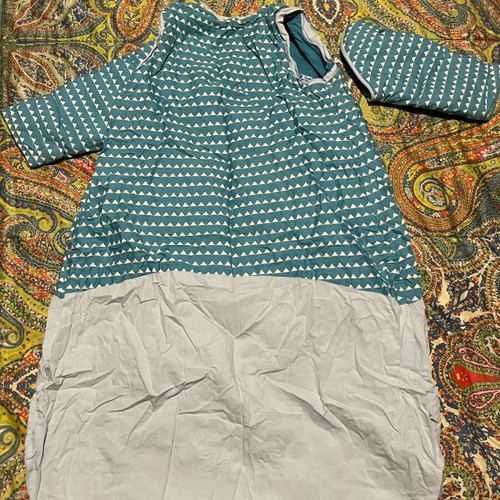 Sleeping bag made of poplin with removable sleeves and crocodile print like new