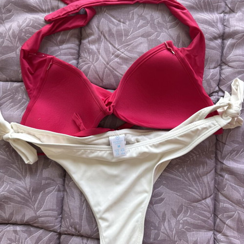 Primark two-piece bikini like new, size M, fuchsia top and white bottom