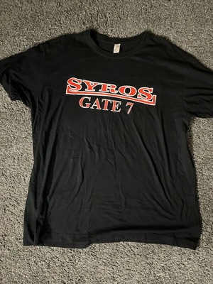 T-shirt Συρος Θυρα 7 μέγεθος XL σαν καινούργιο