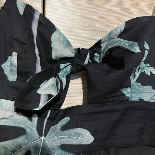 Ancient Kallos summer top new, black with green, small size