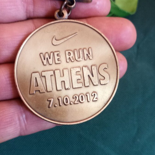 Nike We Run Athens 10K 2012 commemorative medal mint condition