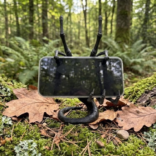 Alien Spider Phone Holder 3D printed, new