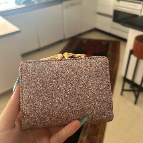 Glitter wallet like new, pink with many compartments