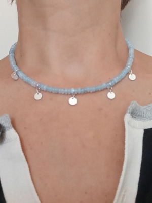 Κολιέ με ακουαμαρίν και ασημένια 925 φλουριά καινούργιο