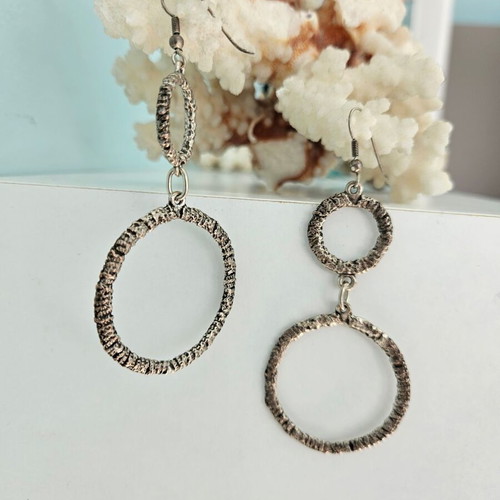 Earrings with hoops like new, silver-plated metal alloy