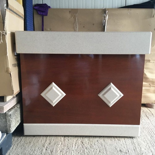 Heated showcase and desk like new
