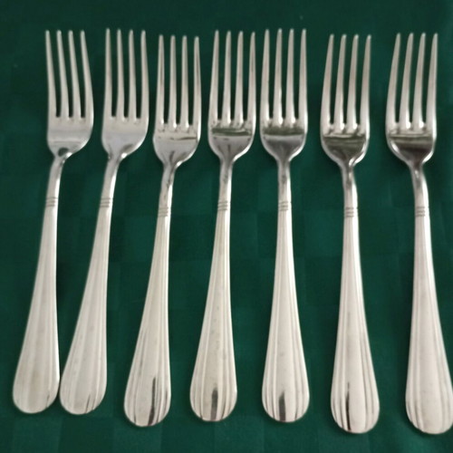 Stainless steel cutlery like new, set of 14 pieces