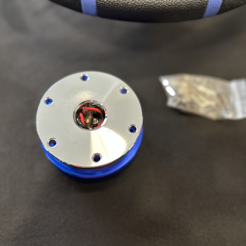 Momo steering wheel blue new with cone and accessories