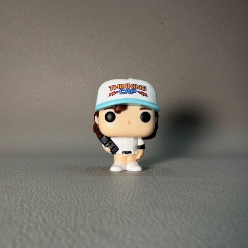 Kinder Joy Funko Pop Dustin like new