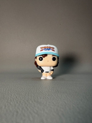 Kinder Joy Funko Pop Dustin like new