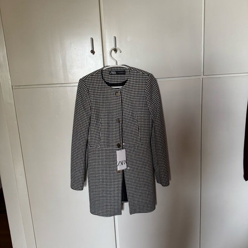 Redikonta checked white-black size XS new Zara