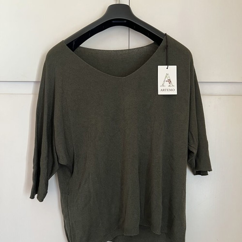 Blouse khaki with 3/4 sleeve new, loose fit up to XL