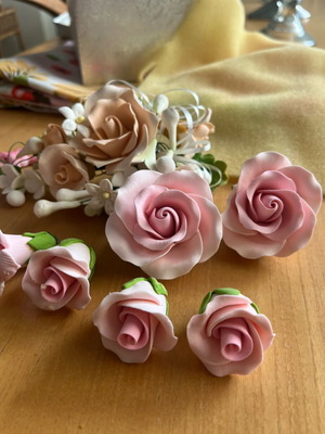 Ζαχαρωτά για διακόσμηση τούρτας σαν καινούργια