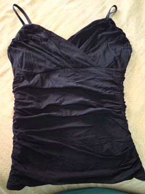 H&M sleeveless top like new, black, size S