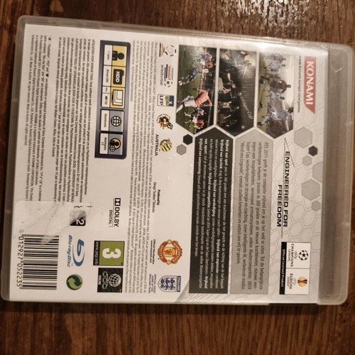 PES 2011 PlayStation 3 like new with booklet