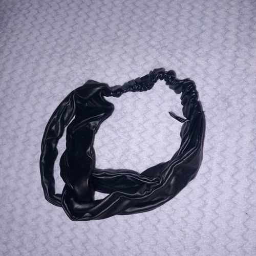 Leather hairband like new