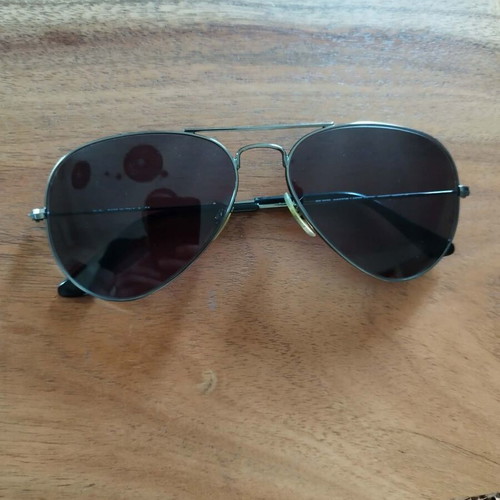 Ray-Ban Aviator Metal II RB3869 sunglasses like new, black