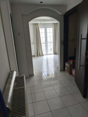 Apartment in Keratsini, 83 m², 2 bedrooms, balcony