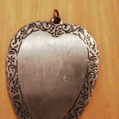 Vintage steampunk heart pendant used, silver and beige