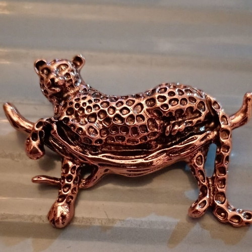 Leopard brooch new, copper alloy, vintage style