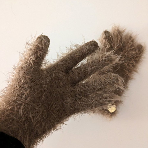 Brown gloves one size made of nylon and acrylic, new