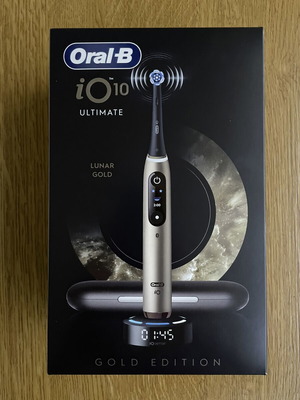 Oral-B iO10 electric toothbrush Lunar Gold new