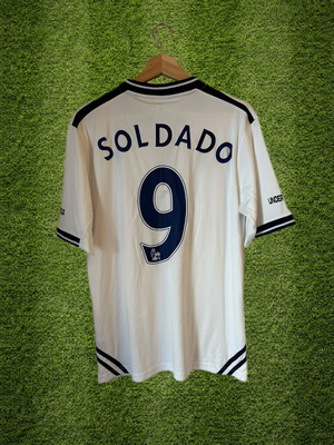 Tottenham 2013/2014 home football shirt Soldado size S like new