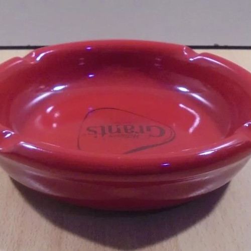 Grant's Scotch Whisky old promotional round ceramic ashtray used