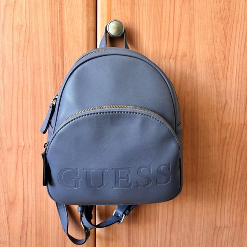 Guess backpack like new, blue and purple, everyday convenient
