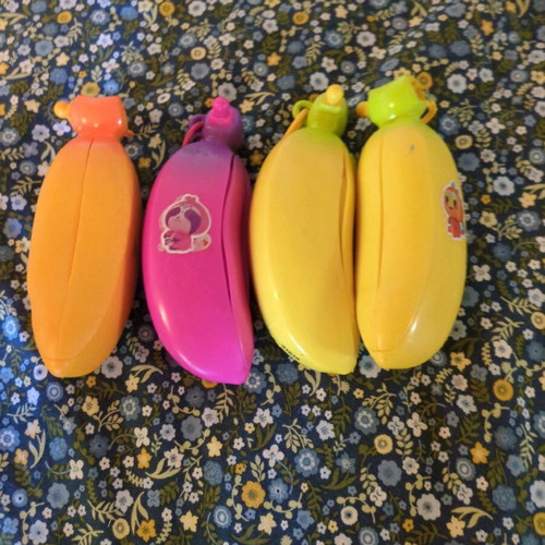 Bananas toys used, set of 4 pieces