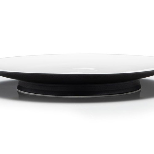 Porcelain plates with elevated base 24 cm by Ann Demeulemeester for Serax, new, set of 2