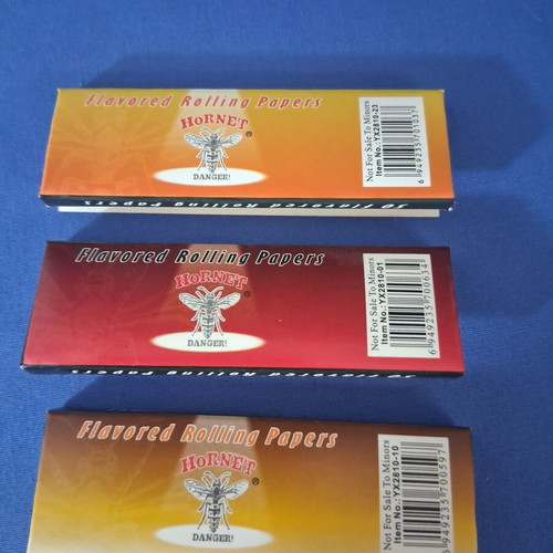 Fruit Flavored Rolling Papers new, aromatic smoking accessory