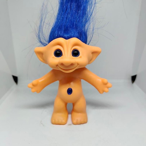Retro Efxoulis Troll figure with blue hair and diamond, like new