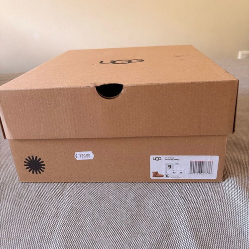 Ugg ankle boots new, size 40, beige