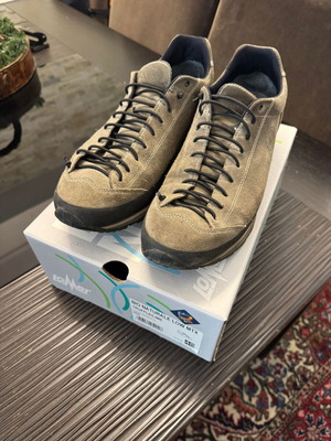 Lomer Bio Naturale Low Mtx Truffle/Lime Sneakers size 46 like new beige