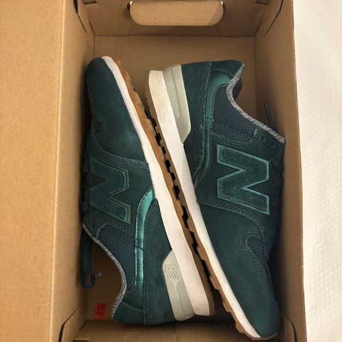 New Balance 37 green almost unused athletic shoes