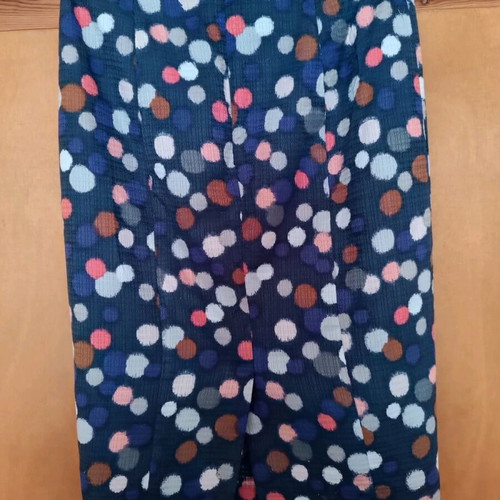 Hobbs pencil skirt size 6/34 like new, colorful cotton