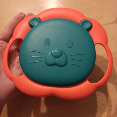Lion rotating plate new with handles for small hands