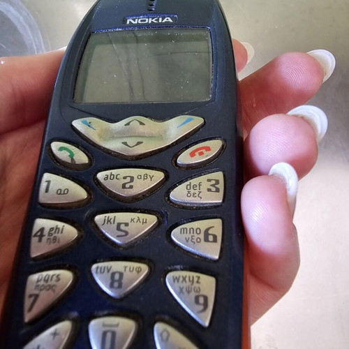 Nokia 3510 used, does not turn on