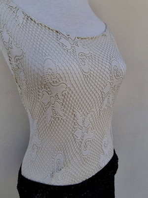 Bodysuit size S like new, beige with lace and lining