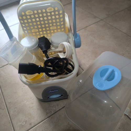 Chico baby sterilizer used with baby bottles