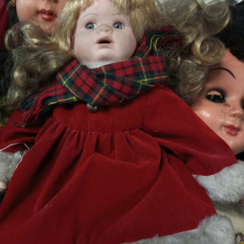 Vintage dolls used, pack of 10 in poor condition