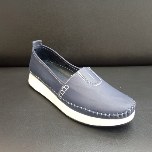 Ballerinas blue leather, new with anatomical insole