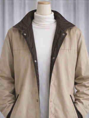 Мъжко горно облекло размер L като ново, бежово