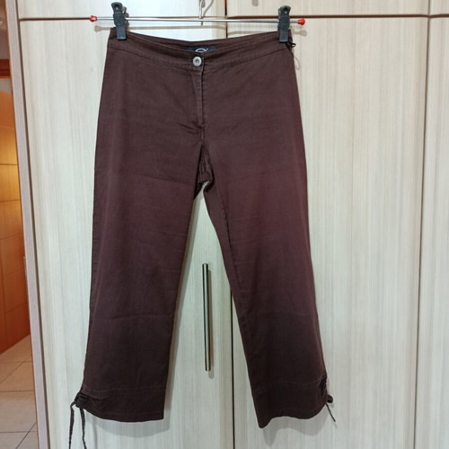 Capri pants size S, brown, like new with leg cords